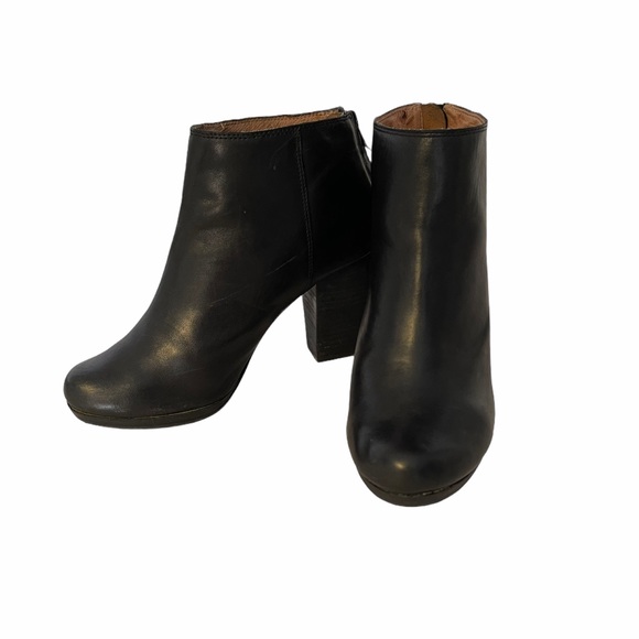 Madewell Shoes - Madewell Caleb Black Leather Ankle Bootie - Size 7